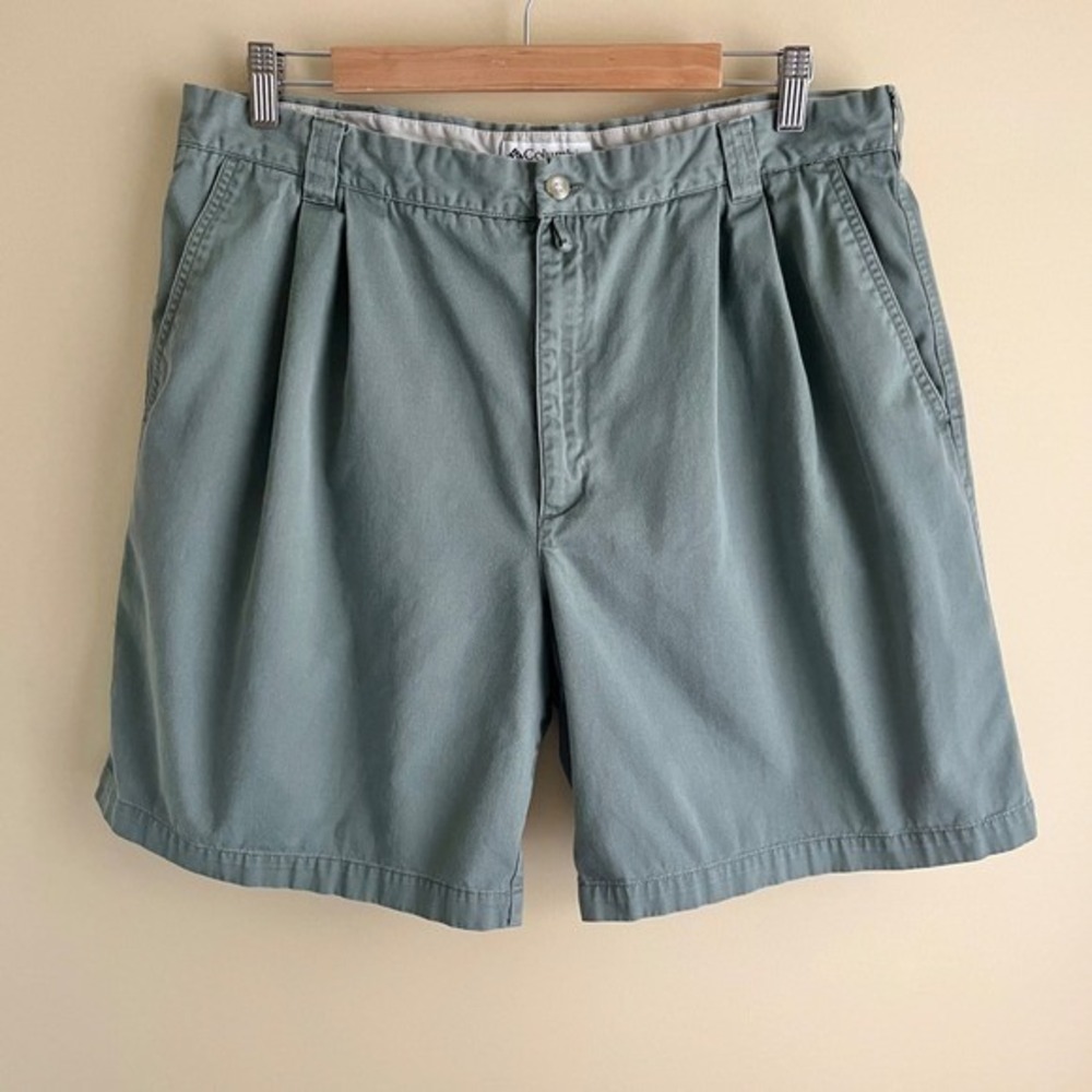 Vintage Columbia Shorts Men's 34 Sunwashed Sage Green Pleated Outdoor Classic